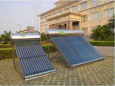 冬天太阳能热水器这样用才不会被冻住,早知道早避免