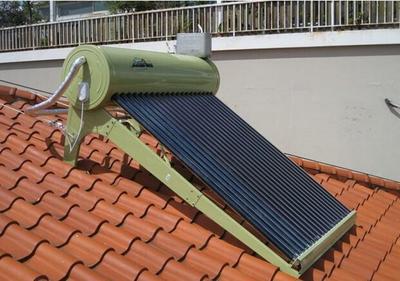 多年前,每家必备的“太阳能热水器”,由于这3个不足,面临淘汰